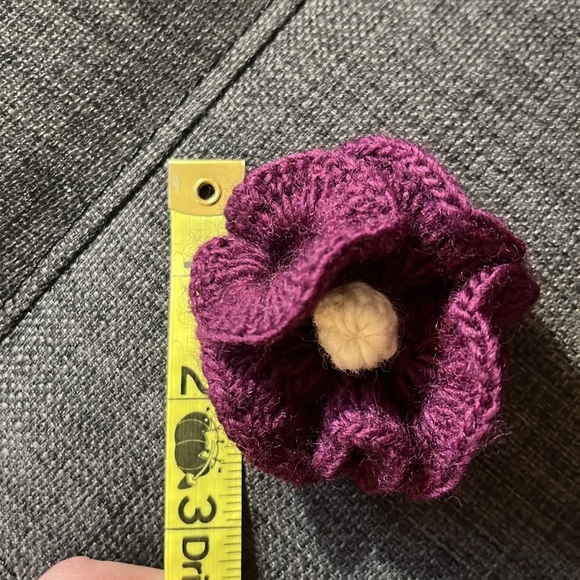 Purple Knit Flower Brooch - Picture 5 of 9